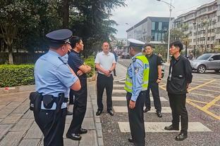 屋漏偏逢连夜雨！格纳布里68分钟替补登场，70分钟因伤离场……